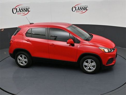 Used 2020 Chevrolet Trax LS image 19
