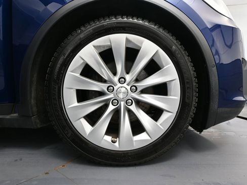 Used 2018 Tesla Model X 100D image 14