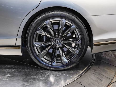 Used 2022 Lexus LS 500 F Sport w/ Cold Weather Package (CK) RWD image 10