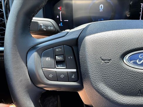 Used 2025 Ford Ranger XLT AWD/4WD image 22