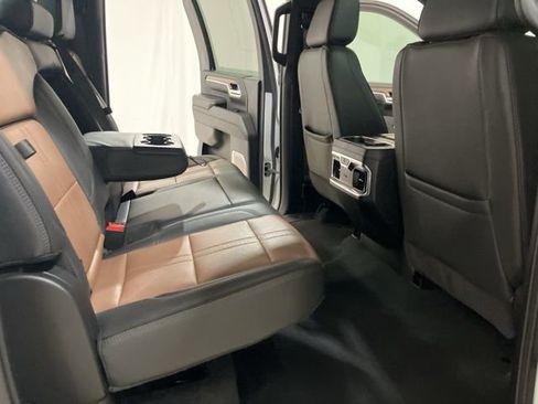 Used 2024 Chevrolet Silverado 3500 High Country w/ Technology Package image 22