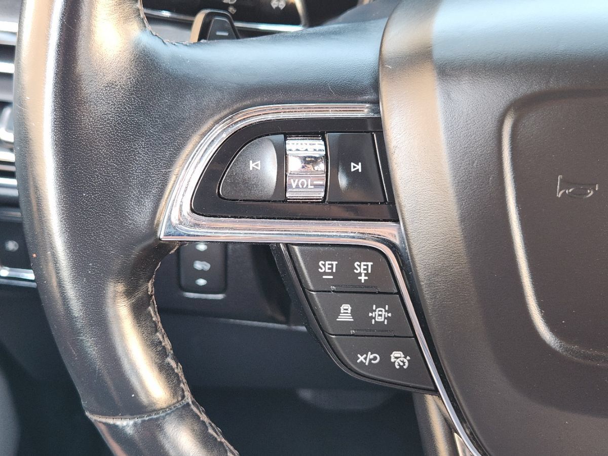 Used 2022 Lincoln Navigator Reserve AWD/4WD image 45
