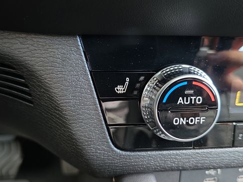 New 2026 Mitsubishi Outlander SE image 23