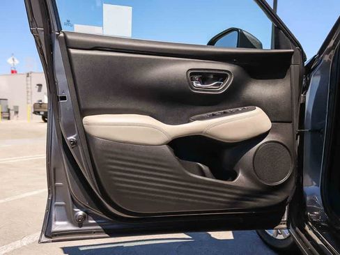 Used 2023 Honda HR-V LX image 22