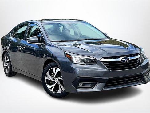 Used 2022 Subaru Legacy Premium image 3