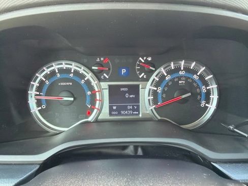 Used 2019 Toyota 4Runner SR5 Premium AWD/4WD image 15