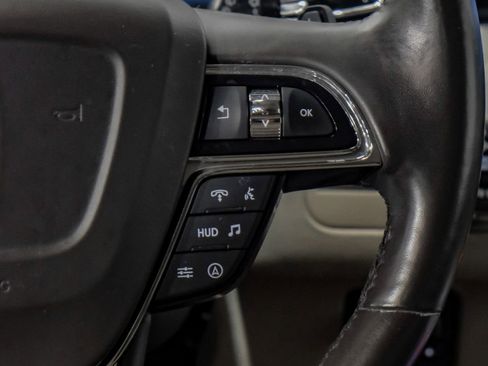 Used 2022 Lincoln Navigator L Reserve AWD/4WD image 17
