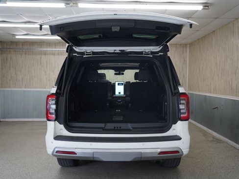 Used 2023 Ford Expedition Platinum AWD/4WD image 42