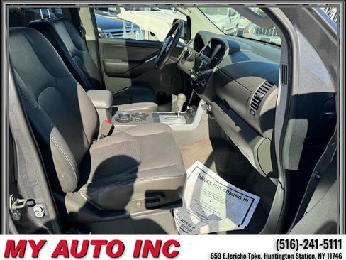 Used 2012 Nissan Pathfinder Silver image 28