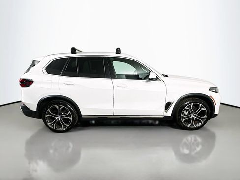 Used 2024 BMW X5 xDrive40i w/ Parking Assistance Package AWD/4WD image 7