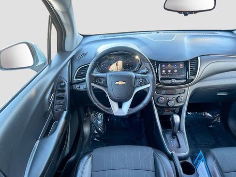 Used 2022 Chevrolet Trax LT w/ Driver Confidence Package AWD/4WD image 20