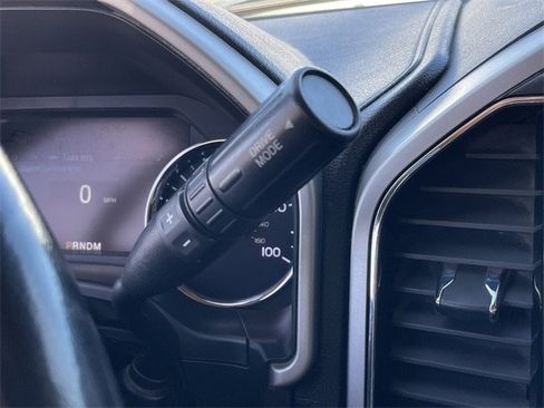 Used 2022 Ford F250 Lariat w/ Lariat Value Package image 22