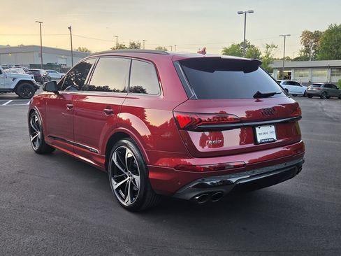 Used 2024 Audi SQ7 Premium Plus AWD/4WD image 3