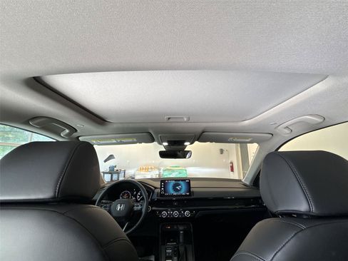 Used 2025 Honda CR-V EX-L image 16