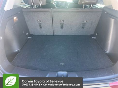 Used 2025 Chevrolet TrailBlazer LT AWD/4WD image 29