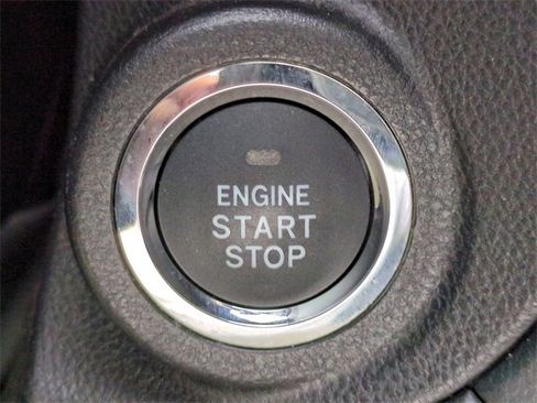 Used 2023 Subaru Outback Premium image 29