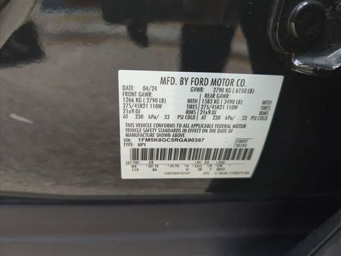 Used 2024 Ford Explorer ST w/ Equipment Group 401A AWD/4WD image 30