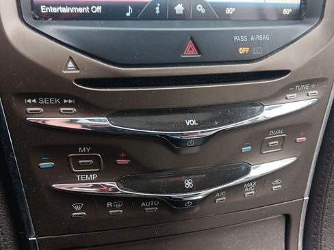 Used 2011 Lincoln MKX AWD w/ 102A Rapid Spec Order Code image 17