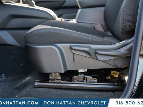 New 2026 Chevrolet Colorado W/T image 18