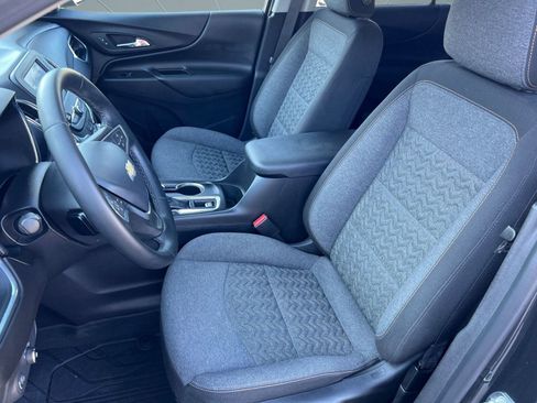 Used 2023 Chevrolet Equinox LT image 5
