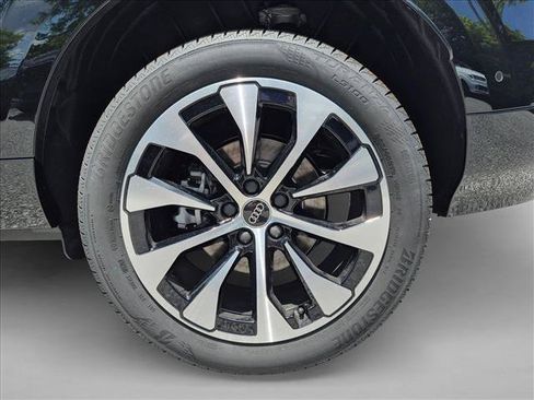 New 2026 Audi Q3 quattro 2.0T AWD/4WD image 10