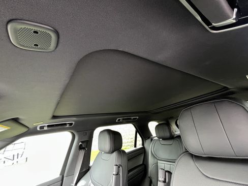 Certified 2025 Land Rover Range Rover Sport SE AWD/4WD image 26