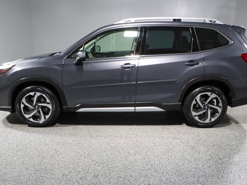 Used 2023 Subaru Forester Touring w/ Popular Package #2 image 10