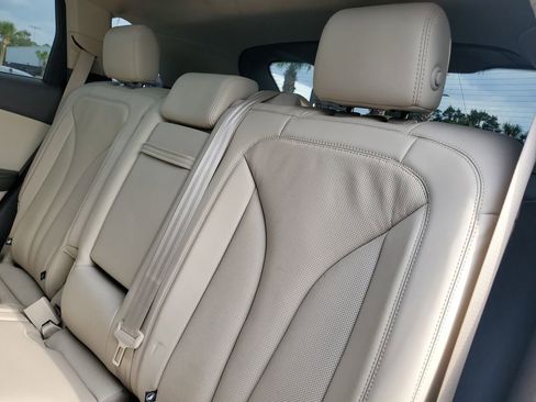 Used 2019 Lincoln Nautilus Reserve image 12