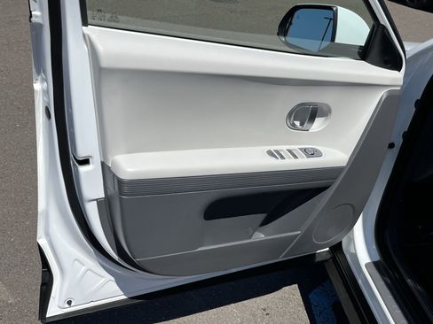 Certified 2024 Hyundai Ioniq 5 SEL RWD image 15