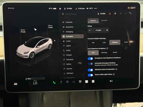 Used 2023 Tesla Model 3 Standard Range image 28