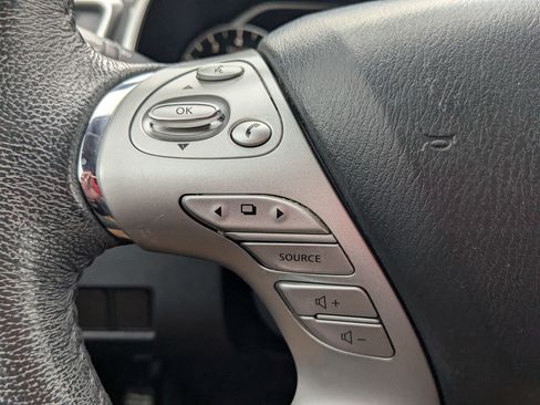 Used 2017 Nissan Murano SV AWD/4WD image 18
