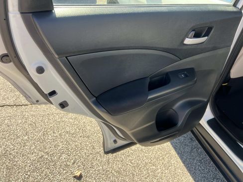 Used 2016 Honda CR-V LX image 21