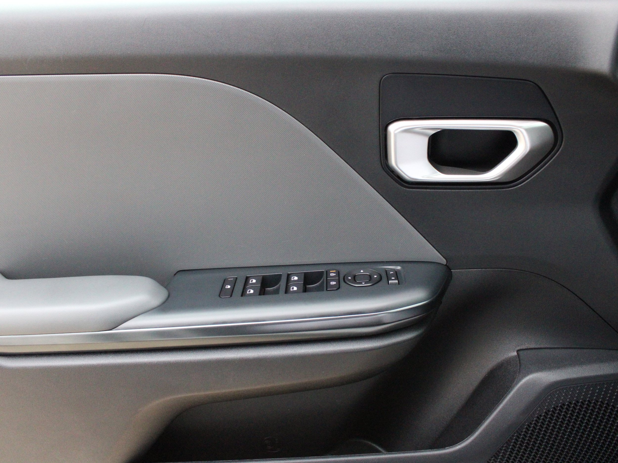 Used 2025 Kia K4 FWD image 27