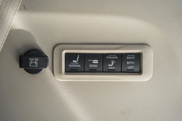 Used 2019 Chrysler Pacifica Limited FWD image 14