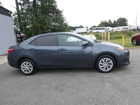Used 2019 Toyota Corolla LE FWD image 4
