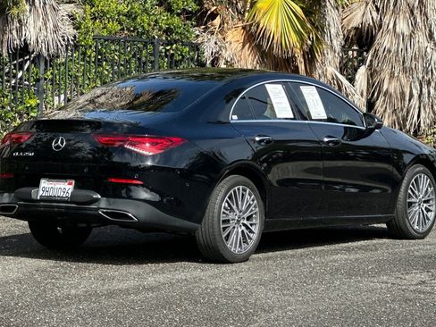 Used 2023 Mercedes-Benz CLA 250 image 3