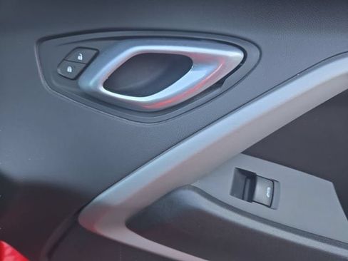 Used 2017 Chevrolet Camaro SS RWD image 32