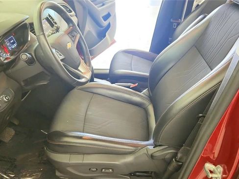 Used 2020 Chevrolet Trax LT w/ Driver Confidence Package FWD image 23