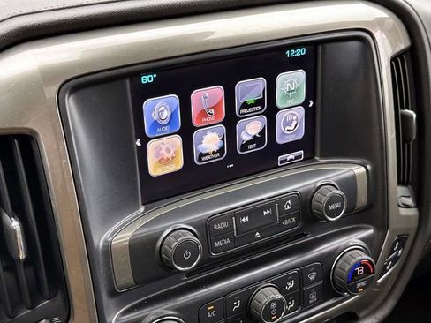 Used 2018 Chevrolet Silverado 2500 High Country w/ Duramax Plus Package AWD/4WD image 32