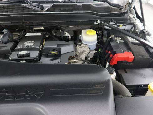 Used 2022 RAM 2500 Laramie AWD/4WD image 17