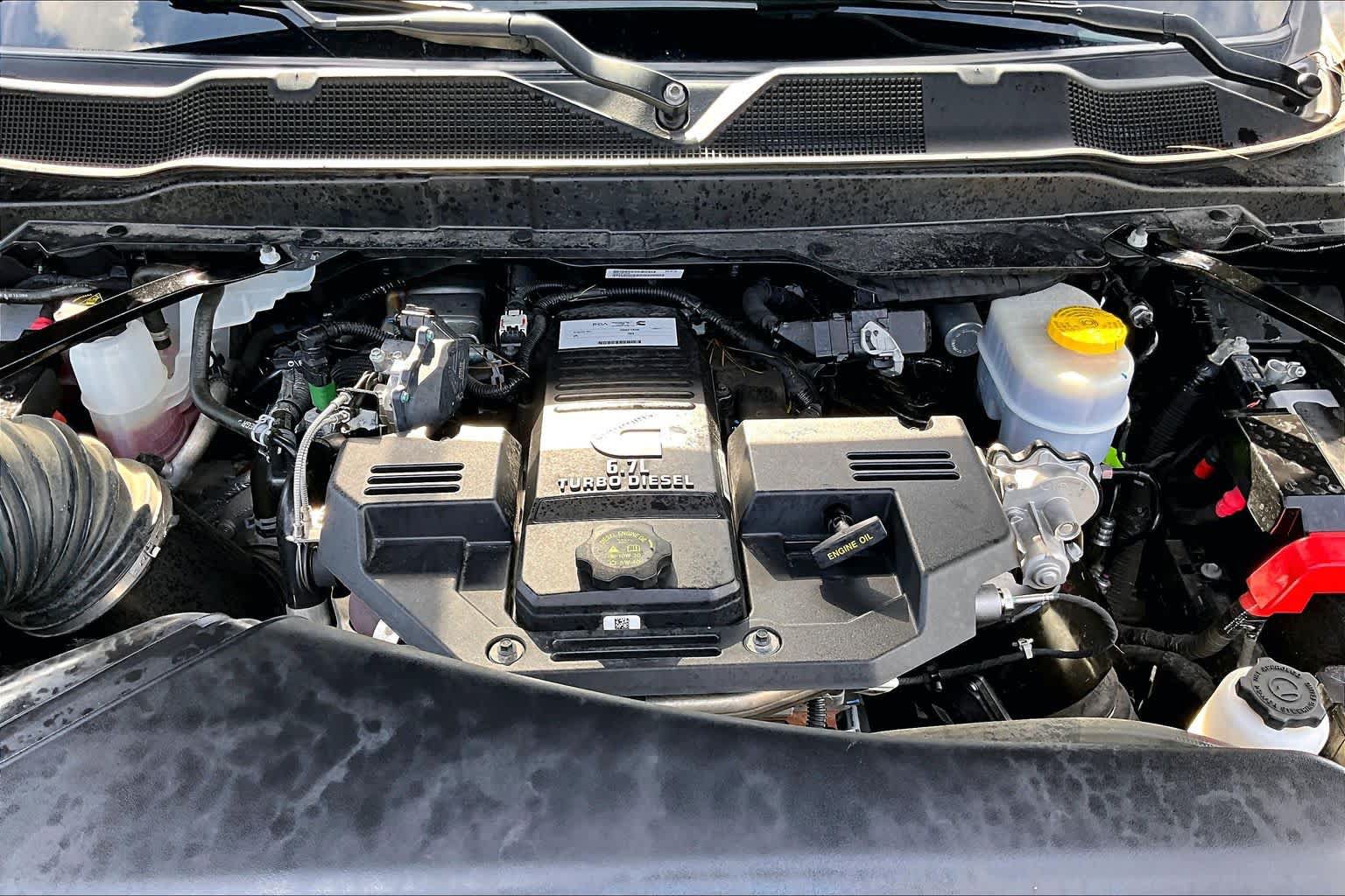 Used 2024 RAM 2500 Laramie w/ Night Edition AWD/4WD image 33