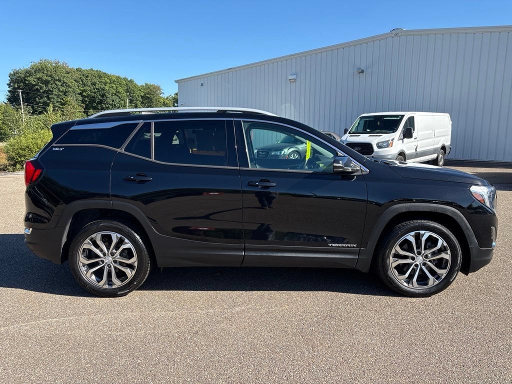 Used 2019 GMC Terrain SLT w/ Preferred Package AWD/4WD image 8