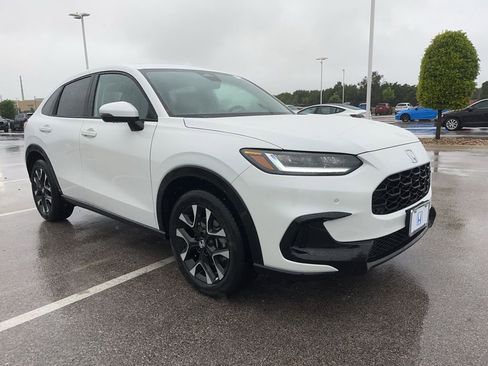 New 2026 Honda HR-V EX-L image 2