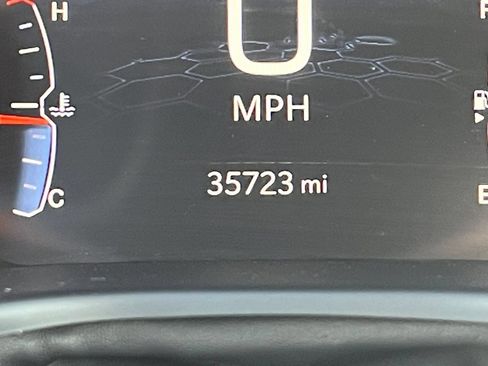 Used 2025 Jeep Compass Trailhawk AWD/4WD image 38