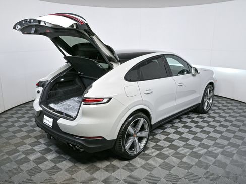 New 2026 Porsche Cayenne Coupe AWD/4WD image 29