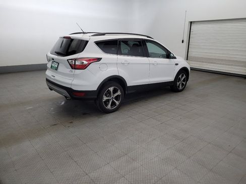 Used 2017 Ford Escape SE w/ SE Leather Comfort Package AWD/4WD image 10