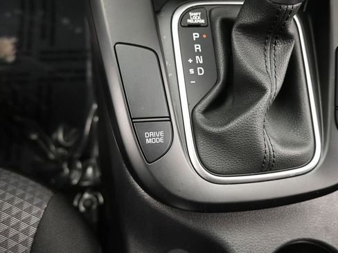 Certified 2025 Kia Soul LX w/ LX Technology Package FWD image 27