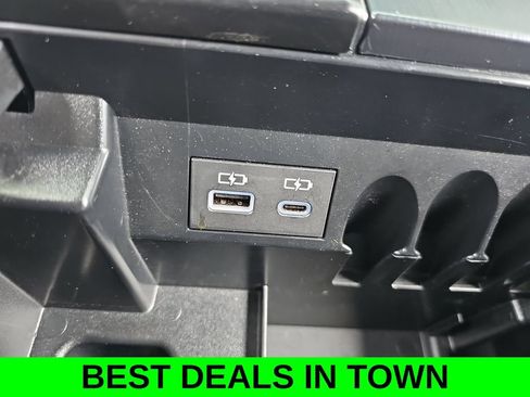 Used 2024 Toyota Tundra Platinum AWD/4WD image 23