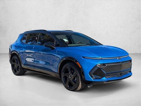 New 2026 Chevrolet Equinox EV RS image 6