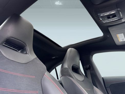 Used 2020 Mercedes-Benz CLA 250 image 13